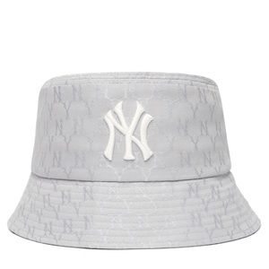 [NWT] MLB monogram bucket hat